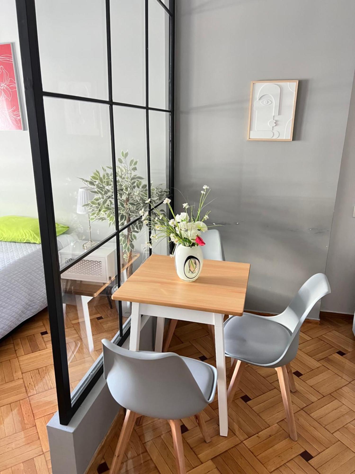 Km53 Luxury Apartments Thessaloniki Buitenkant foto